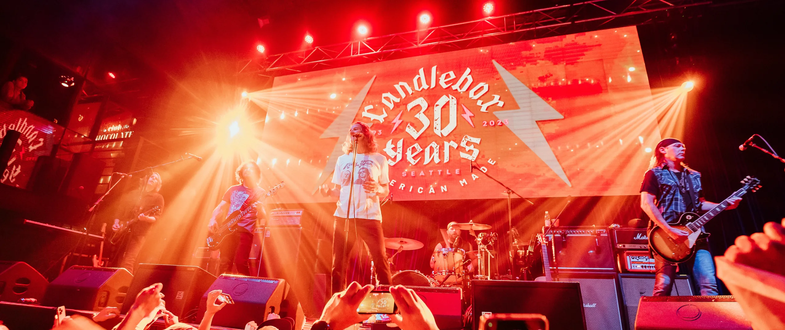 Candlebox performing in Chile in front of 30 Years farewell-show visuals